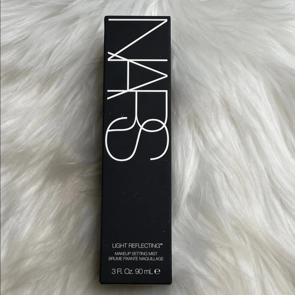 NARS Light Reflecting Makeup Setting Mist